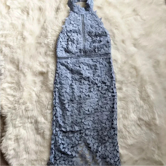 Bardot Gemma Dress in Dusty Blue 4 Revolve Lacy Classy Embroidered Floral EUC - Picture 3 of 12